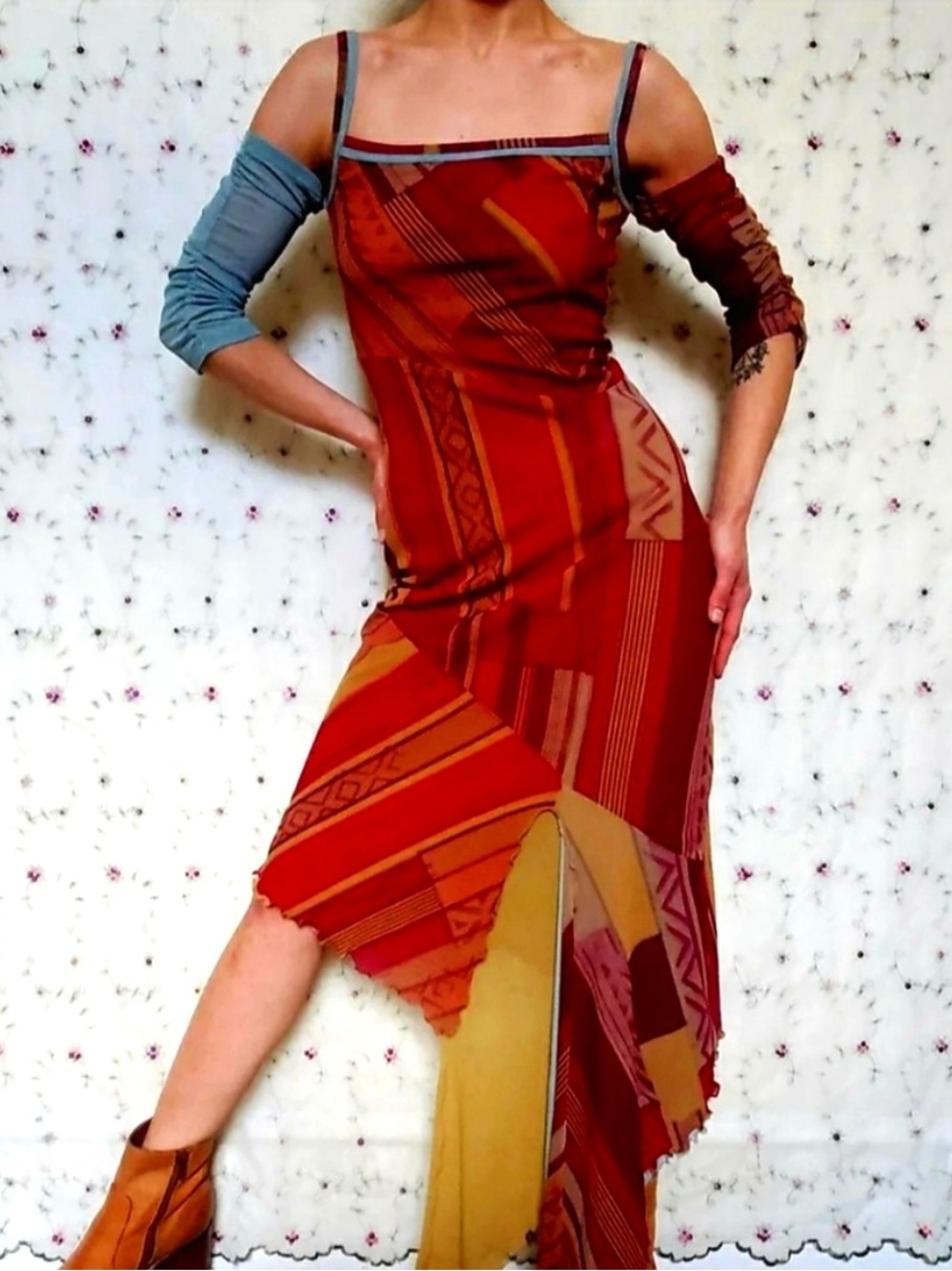 Vintage Save The Queen Boho
Mesh Midi Dress